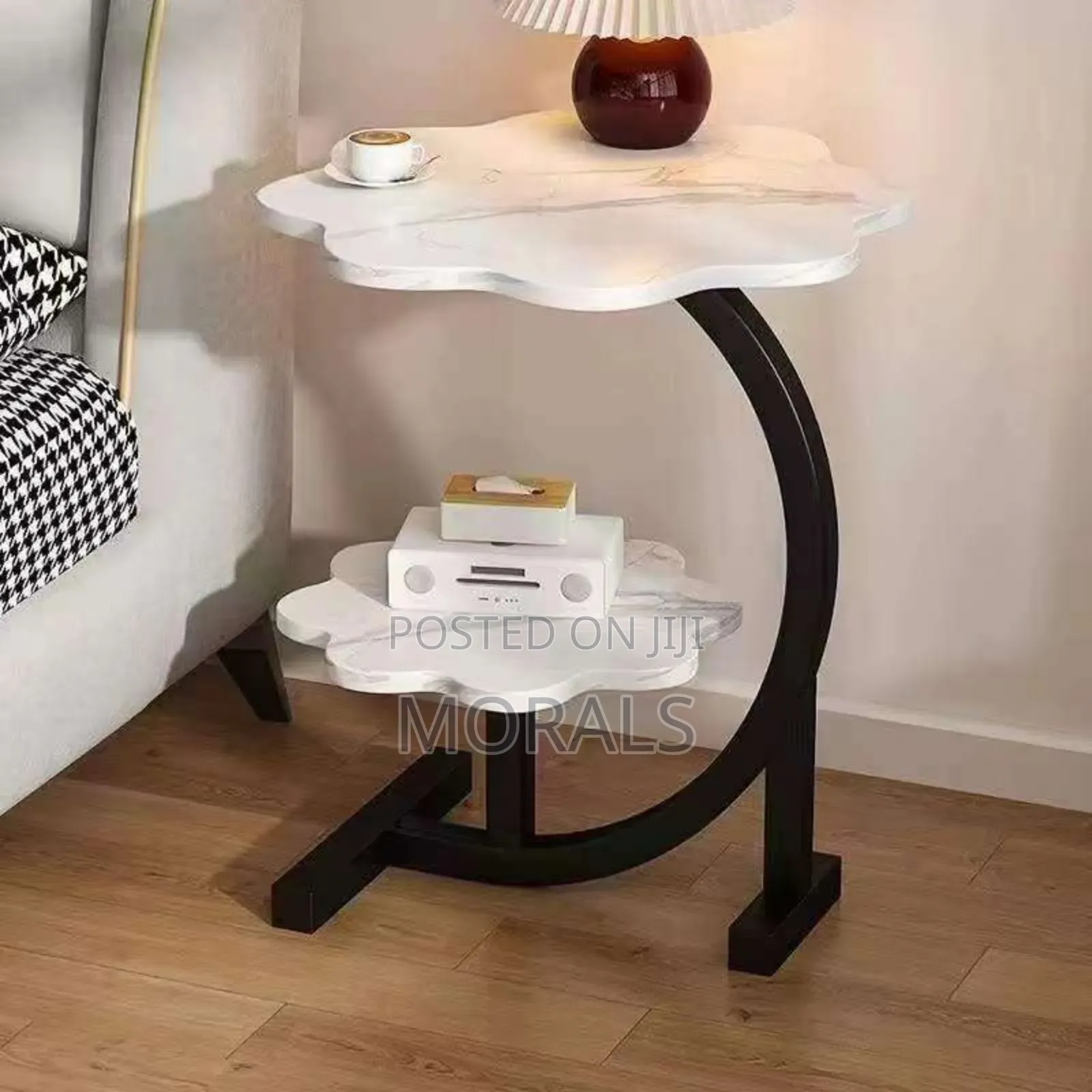 2-Tier Coffee Table (Flower Shape)