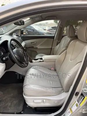 Toyota Venza V6 2011 Silver