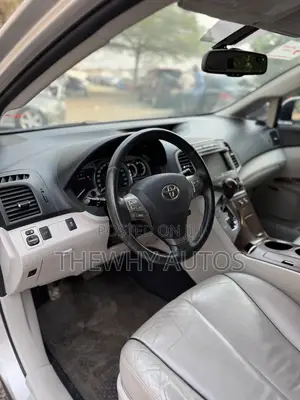 Toyota Venza V6 2011 Silver