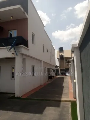 4bdrm Duplex in Emmanuel Estate, Jericho for rent