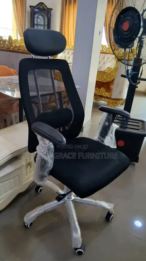 Offic;E Chair With Headrest