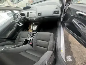 Honda Civic 2011 Silver