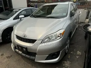 Toyota Matrix 2010 Silver