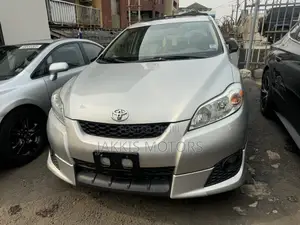 Toyota Matrix 2010 Silver