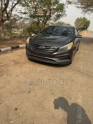 Hyundai Sonata Sport Sedan FWD (2.4L 4cyl 6A) 2016 Brown