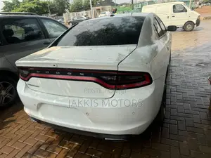 Dodge Charger 2017 White