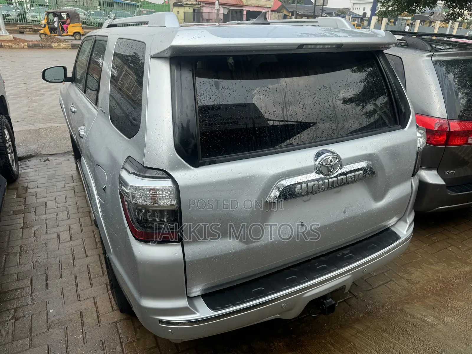 Toyota 4-Runner 2016 Silver