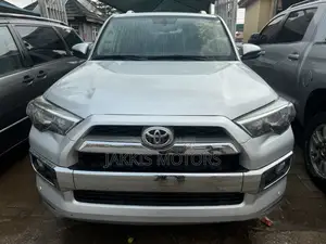 Toyota 4-Runner 2016 Silver