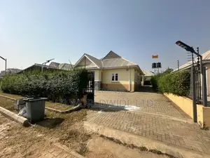 3bdrm Bungalow in Von, Lugbe District for sale