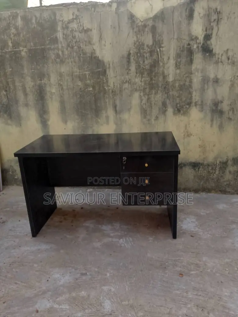 4ft Officr Table