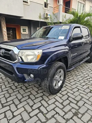 Toyota Tacoma Double Cab 4x2 PreRunner 4.0L V6 5-Speed Automatic 2013