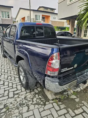 Toyota Tacoma Double Cab 4x2 PreRunner 4.0L V6 5-Speed Automatic 2013