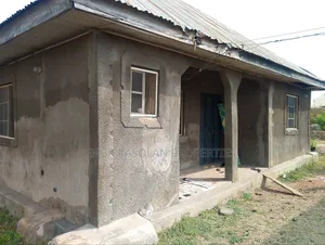 Furnished 3bdrm Block of Flats in Wara, Ilorin West for sale