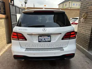 Mercedes-Benz GLE-Class GLE 350d 4MATIC 2018 White