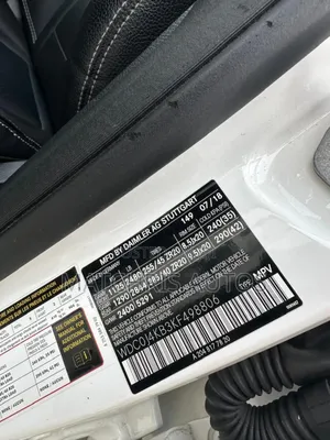 Mercedes-Benz GLC-Class 2019 White