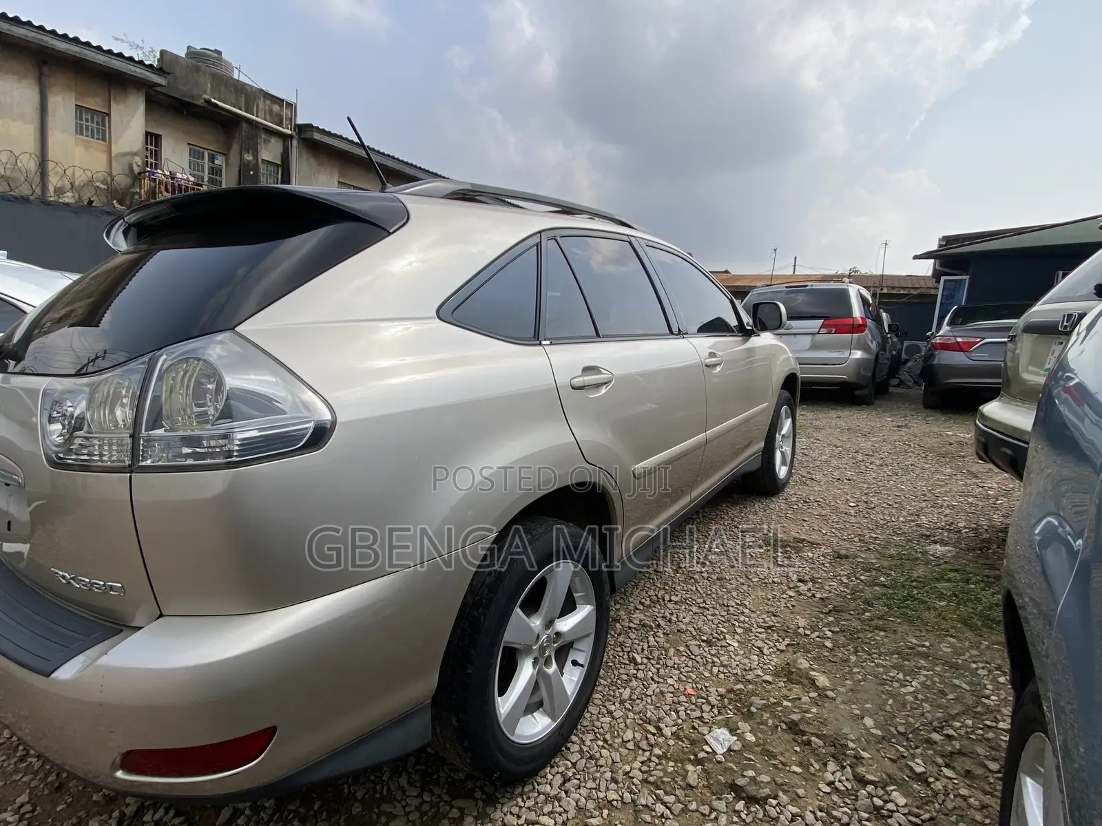 Lexus RX 330 2006 Gold