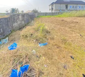 700sqm Cornerpiece Fenced Land at Sunview Estate Sangotedo