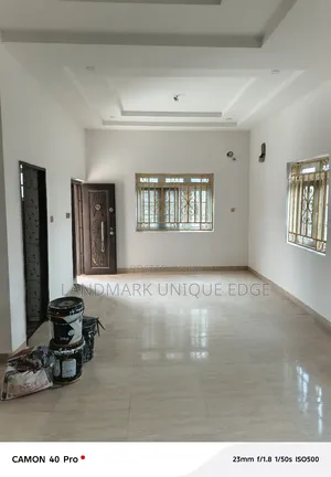 1bdrm Block of Flats in Corn Estate, Ushafa for rent