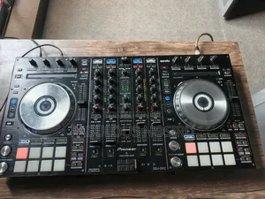 Pioneer DDJ Sx2 Dj Controller