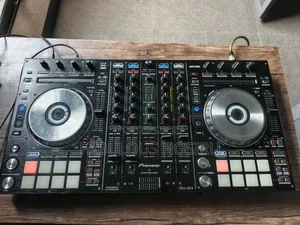 Pioneer DDJ Sx2 Dj Controller