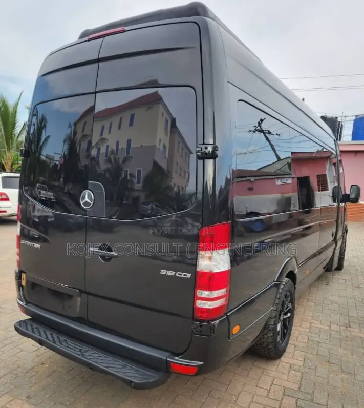Mercedes-Benz Sprinter 2016 Black
