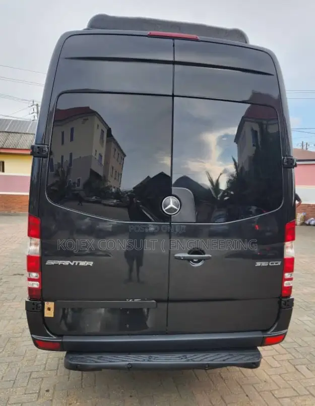 Mercedes-Benz Sprinter 2016 Black