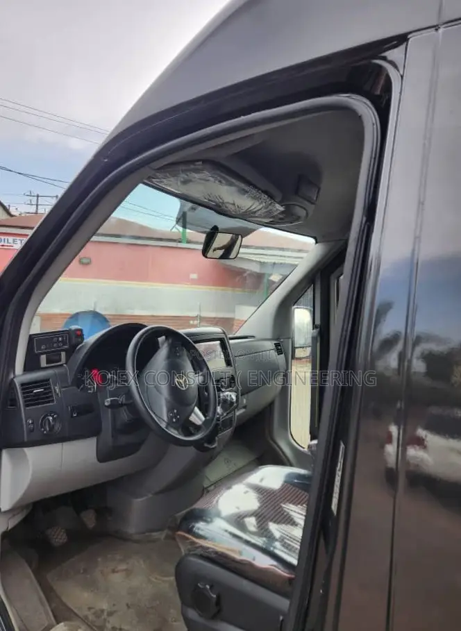 Mercedes-Benz Sprinter 2016 Black