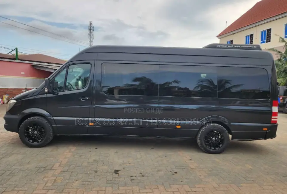 Mercedes-Benz Sprinter 2016 Black