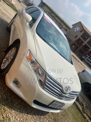 Toyota Venza AWD 2010 White