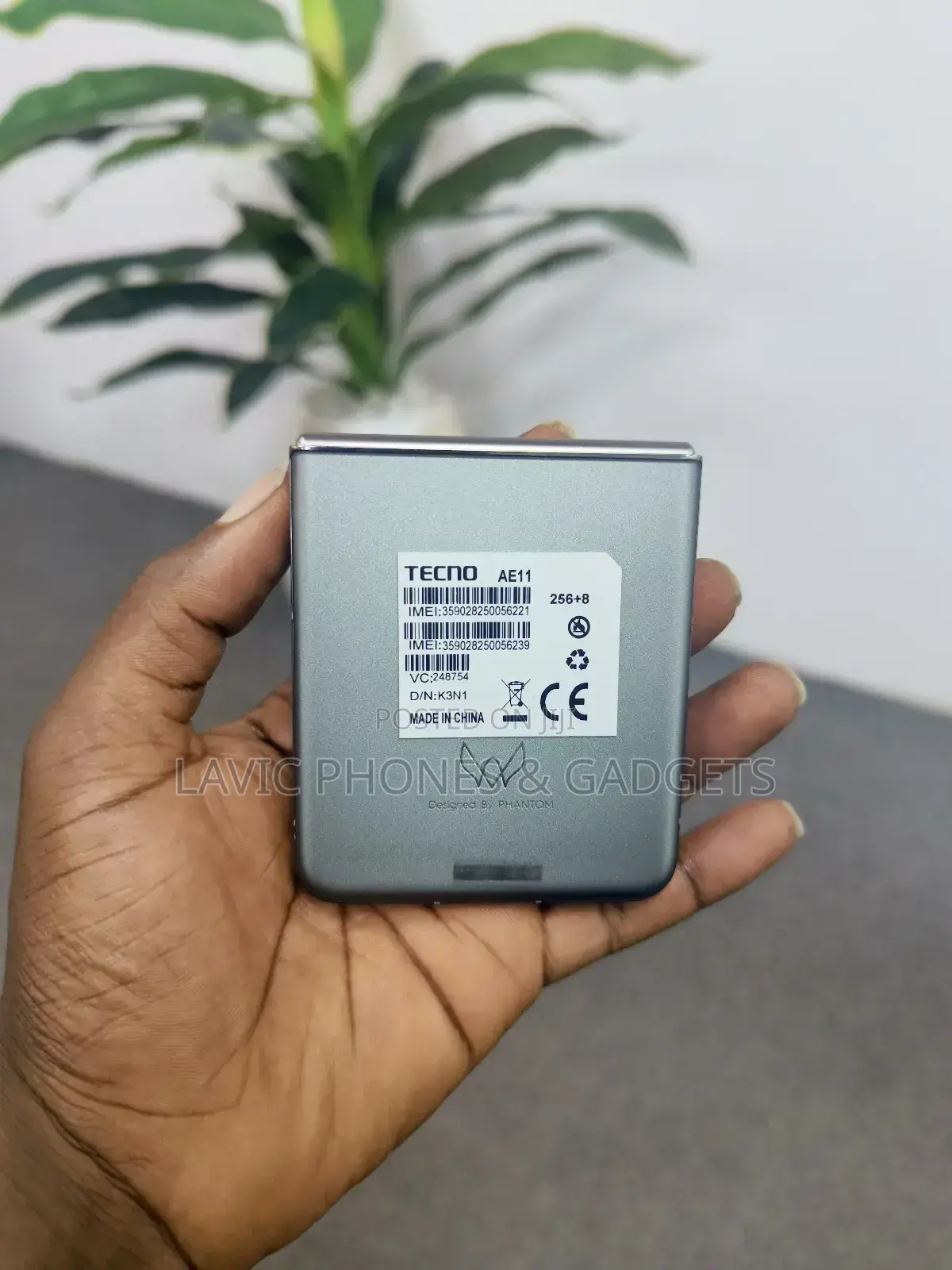 New Tecno Phantom V Flip2 5G 256 GB Gray