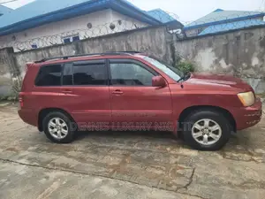 Toyota Highlander 2008 for Hire | Self Drive Chauffeur Option