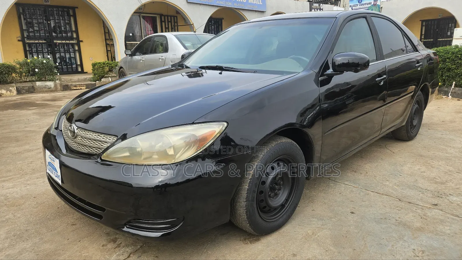 2004 Toyota Camry LE 4dr Sedan (2.4L 4cyl 4A)