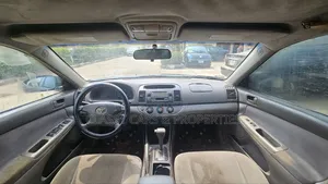 Toyota Camry LE 4dr Sedan (2.4L 4cyl 4A) 2004 Black