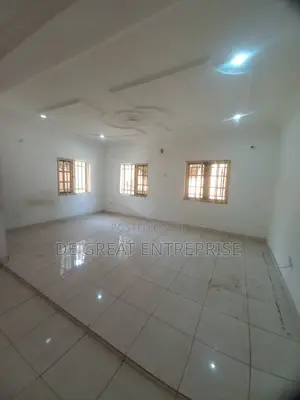 3bdrm Bungalow in Private, Galadimawa for rent