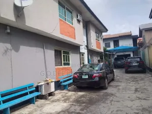 5bdrm Duplex in Off Ago-Palace Way for sale
