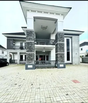 Furnished 5bdrm Duplex in Guzape for sale