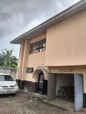 4bdrm Duplex in Off Ago-Palace Way for sale