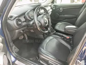 Mini Cooper 2016 Blue