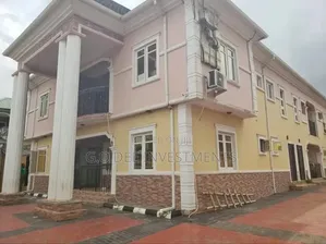 5bdrm Duplex in Off Amuwo Odofin for sale