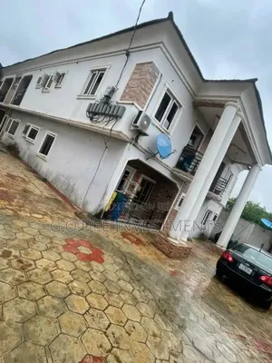 2bdrm Block of Flats in Off Ago Palace Way for sale