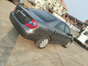 Toyota Camry 2004 Gray