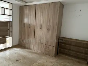 1bdrm Block of Flats in Nico Junction for rent