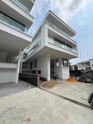 5bdrm Duplex in Ikoyi for sale