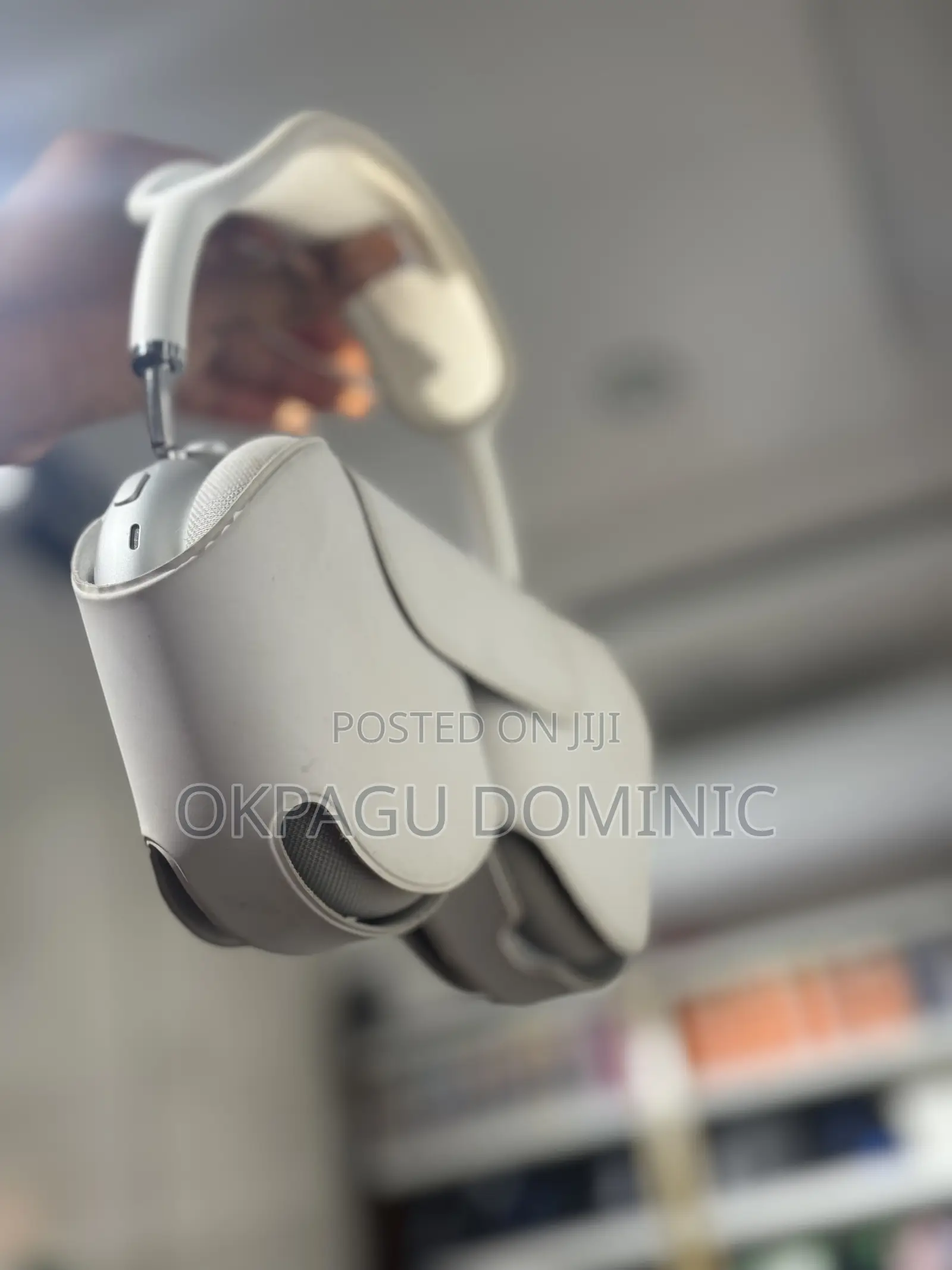 Apple Airpod Max Lightning iPhone Type C to iPhone