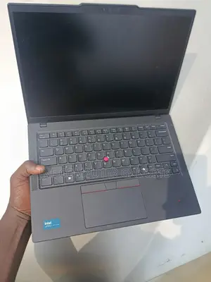 Laptop Lenovo ThinkPad T14s G4 16GB Intel Core i7 SSD 512GB
