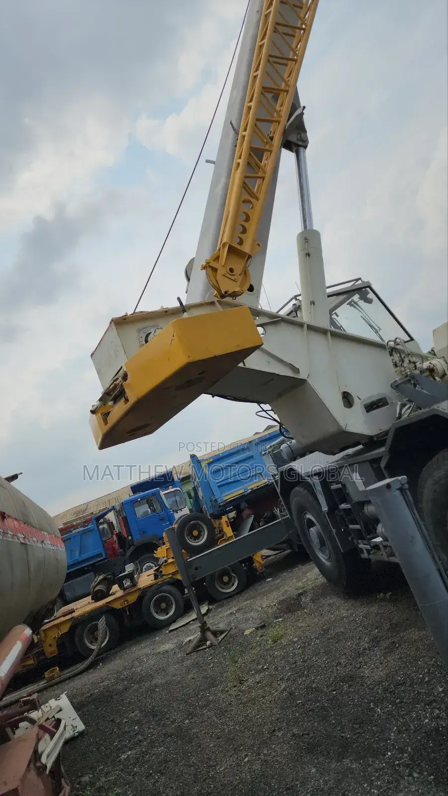 Foreign Used Motorized Rough Terrain Crane 20 Tons