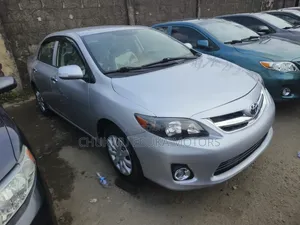 Toyota Corolla LE 4dr Sedan (1.8L 4cyl 4A) 2010 Silver
