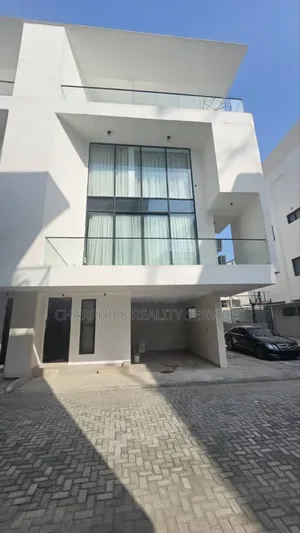 4bdrm Townhouse / Terrace in Ikoyi for rent
