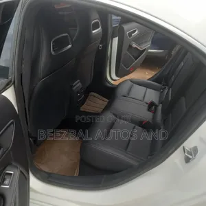 Mercedes-Benz C-Class C 250 (C205) 2019 White