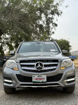 Mercedes-Benz GLK-Class Base GLK 350 4dr AWD 4MATIC (3.5L 6cyl 7A) 2015